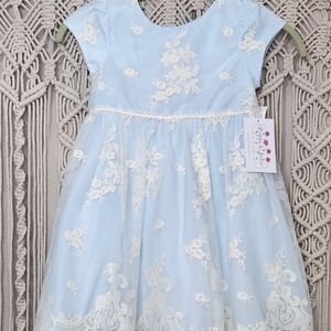 NWT Pippa and Julie Girls Blue Lace Dress Size 5 Perfect Spring or Easter Dress
